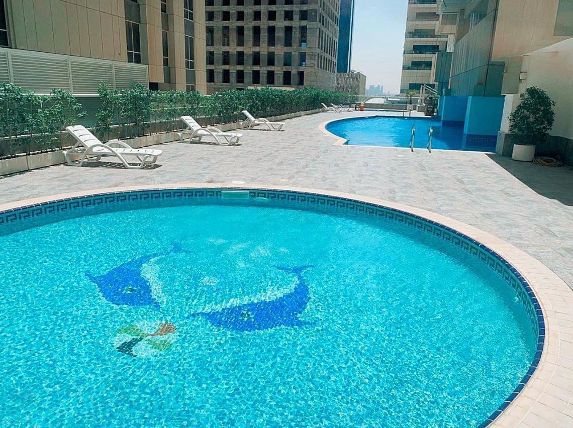 Two Continents Holiday Homes - Arabian Nights With Sea Views - Free Airport Pick-Up Over 5 Nights Dubai Exterior foto